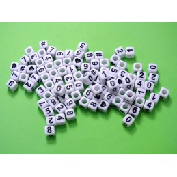 100 perles cubes blancs 6mm avec chiffres et motifs  noires 