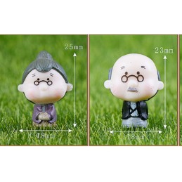 MINIATURE RESINE : lot couple papy et mamie hauteur 2.8cm (02) 