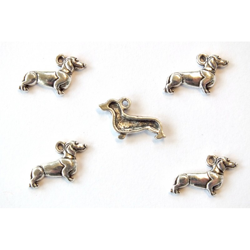 LOT 5 CHARMS/BRELOQUES  plaqué argent :chien teckel 19*13mm (03) 