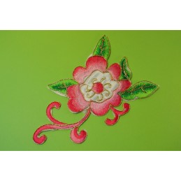 APPLIQUE THERMOCOLLANT : fleur rose 15*9cm 