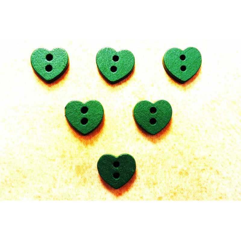 LOT 6 BOUTONS BOIS : coeur vert 15*13mm (04) 