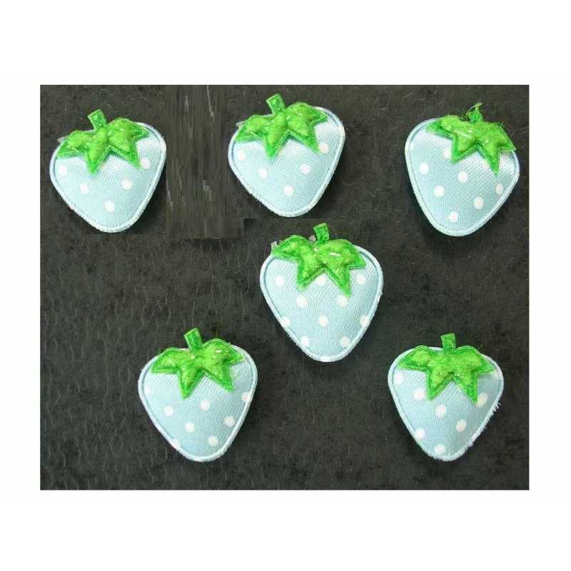 LOT 6 APPLIQUES TISSUS : fraise bleu/blanche 2.5*2cm 