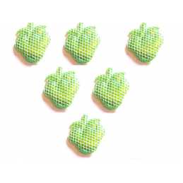 LOT 6 APPLIQUES TISSUS : fraise brillante vert 3*2.5cm 