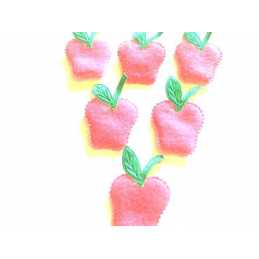 LOT 6 APPLIQUES TISSUS  : pomme polaire rose 5*3cm 