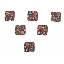 LOT 6 BOUTONS BOIS : carré motif fleur 15mm (46) 