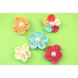 LOT 5 APPLIQUES TISSUS : fleur multicolore 45mm (01) 