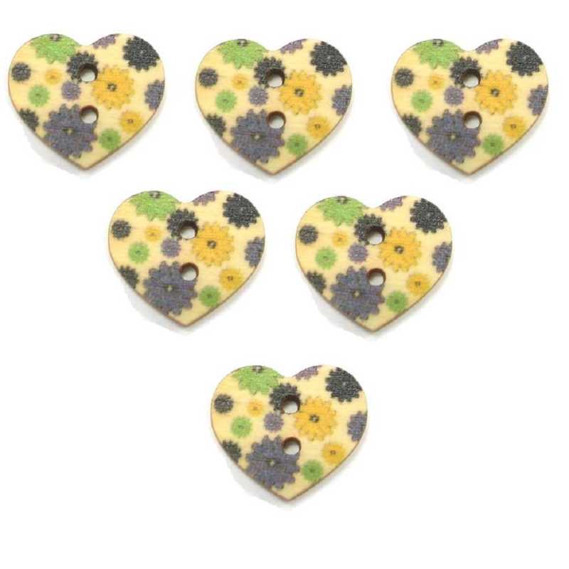 LOT 6 BOUTONS BOIS : coeur motif fleur 17mm (09) 