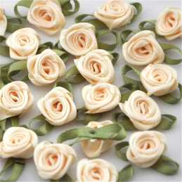 LOT 6 APPLIQUES TISSUS : rose couleur écrue 15mm 