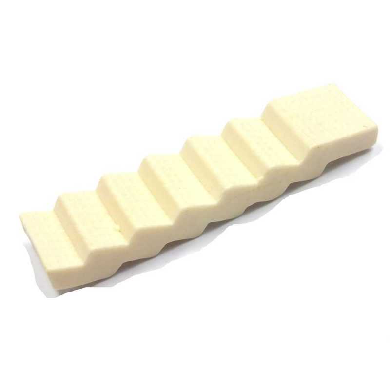 MINIATURE RESINE : escalier droit écru longueur 6cm (14) 