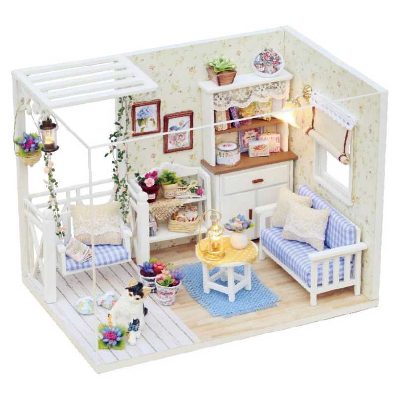 MINIATURE PLASTIQUE ET TISSU : kit maison poupée 