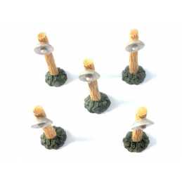 MINIATURE RESINE : lot 5 lampadaires hauteur 4.2cm 