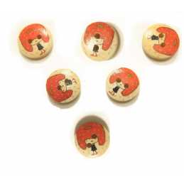 LOT 6 BOUTONS BOIS : rond motif fille 15mm (01) 