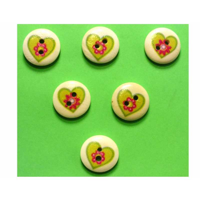 LOT 6 BOUTONS BOIS : rond motif coeur 15mm (05) 