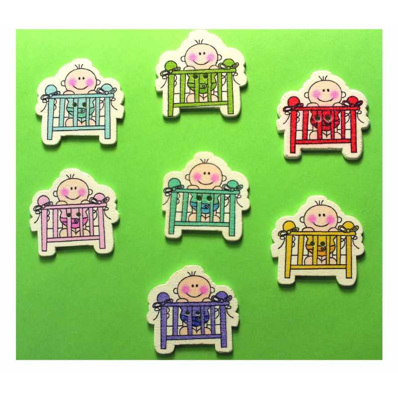LOT 7 BOUTONS BOIS : bébé dans son parc  30*30mm 