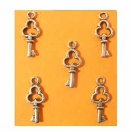 LOT 10 CHARMS/BRELOQUES  plaqué argent : clef 13*6mm (01) 