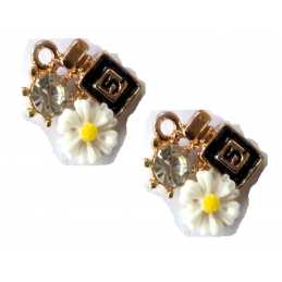 LOT 2 BRELOQUES/CHARMS METAL DORES : parfum et marguerite 16*13mm 