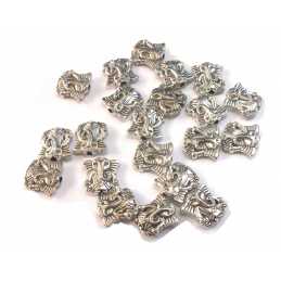 LOT 20 PERLES : éléphant plaquées argentées 10*9mm (01) 