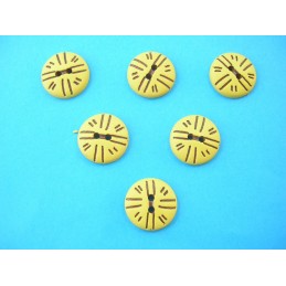 LOT 6 BOUTONS ACRYLIQUES :...