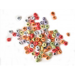 100 perles rondes multicolores lettre noire 7 mm