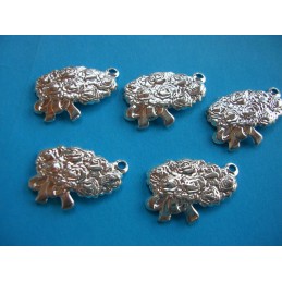 LOT  5 CHARMS METALS :...